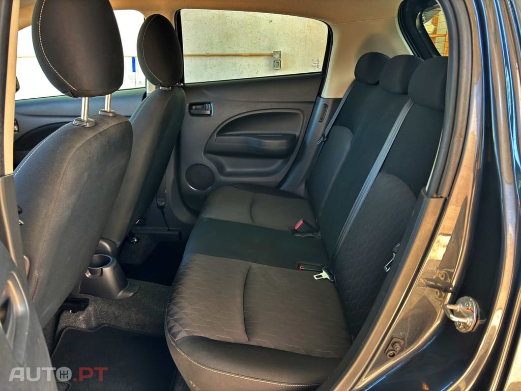 Mitsubishi Space Star 1.2 Intense Connect Edition