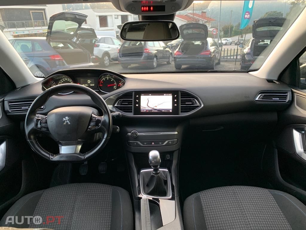 Peugeot 308 1.5 BlueHDi Style