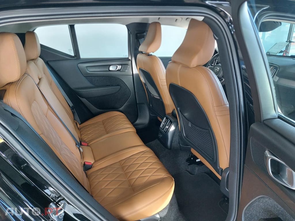 Volvo XC40 1.5 T4 PHEV Inscription Expression