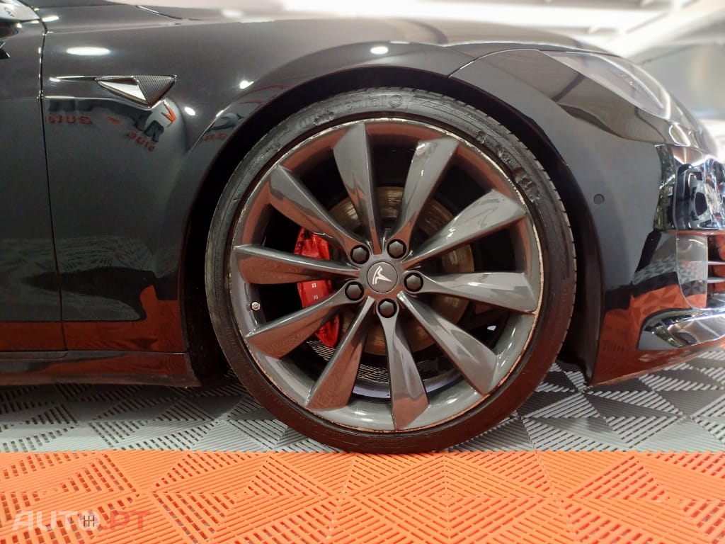 Tesla Model S P85D