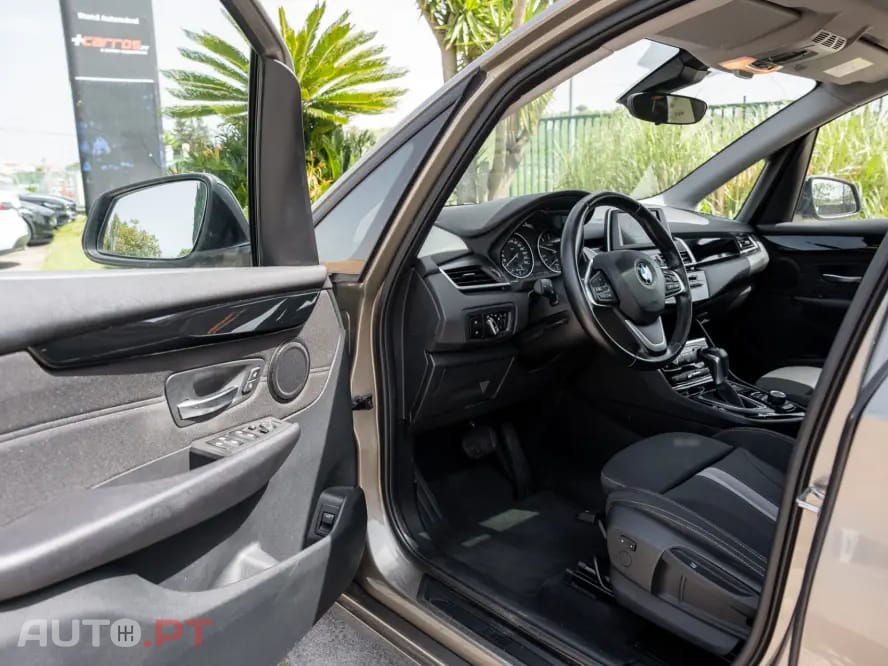 BMW 216 d Line Luxury Auto