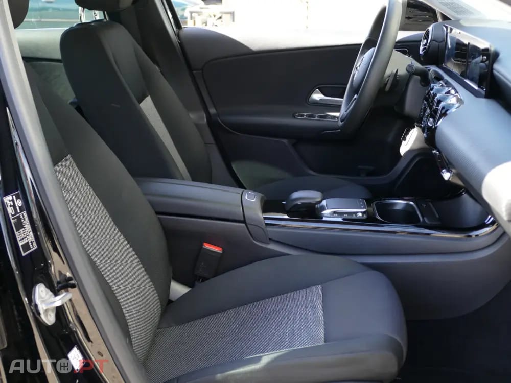Mercedes-Benz A 250 e