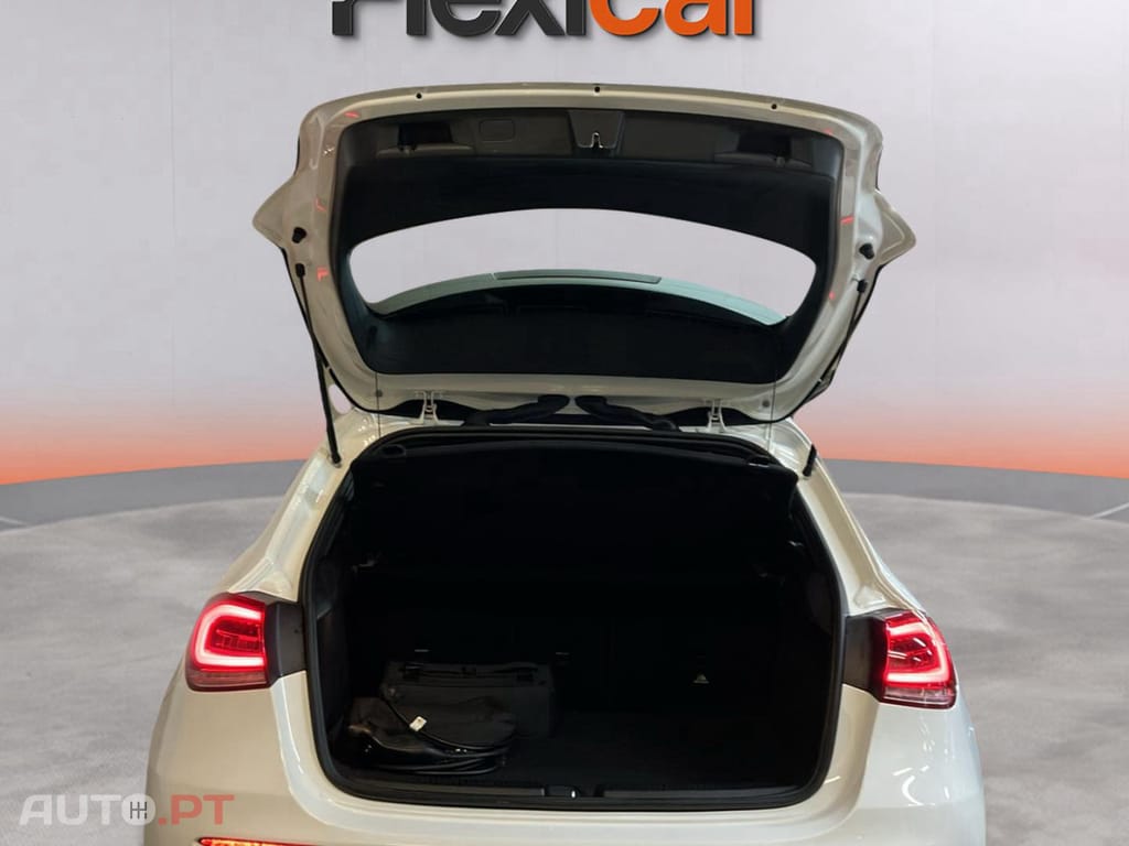 Mercedes-Benz A 250 e STYLE PLUS