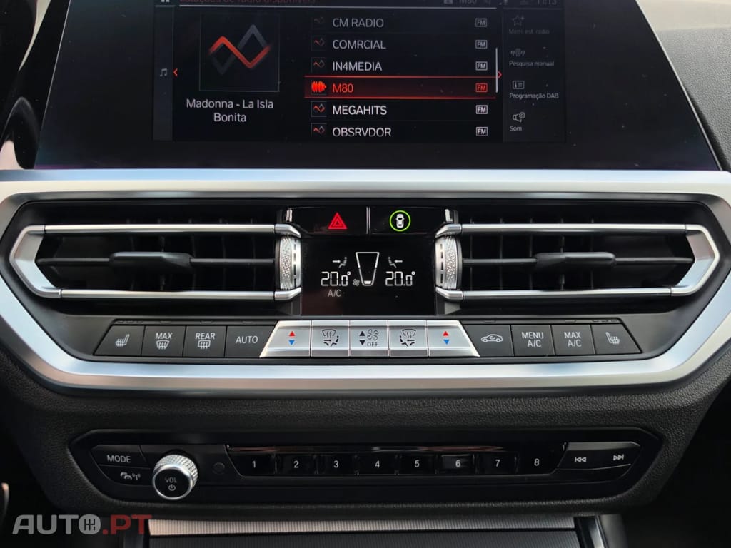 BMW 330 e Pack M Auto — fotografia 22
