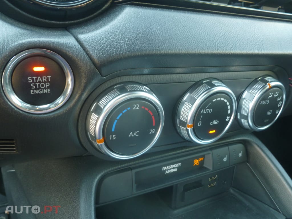 Mazda MX-5 1.5 SKYACTIV Technology Cabrio