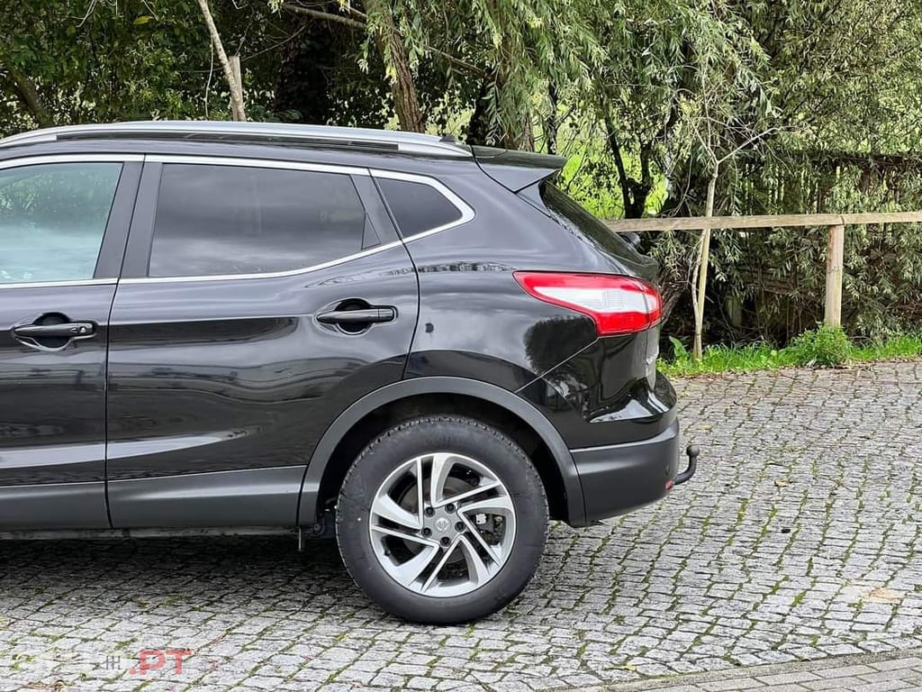 Nissan Qashqai 1.5 dCi Tekna Premium Pele