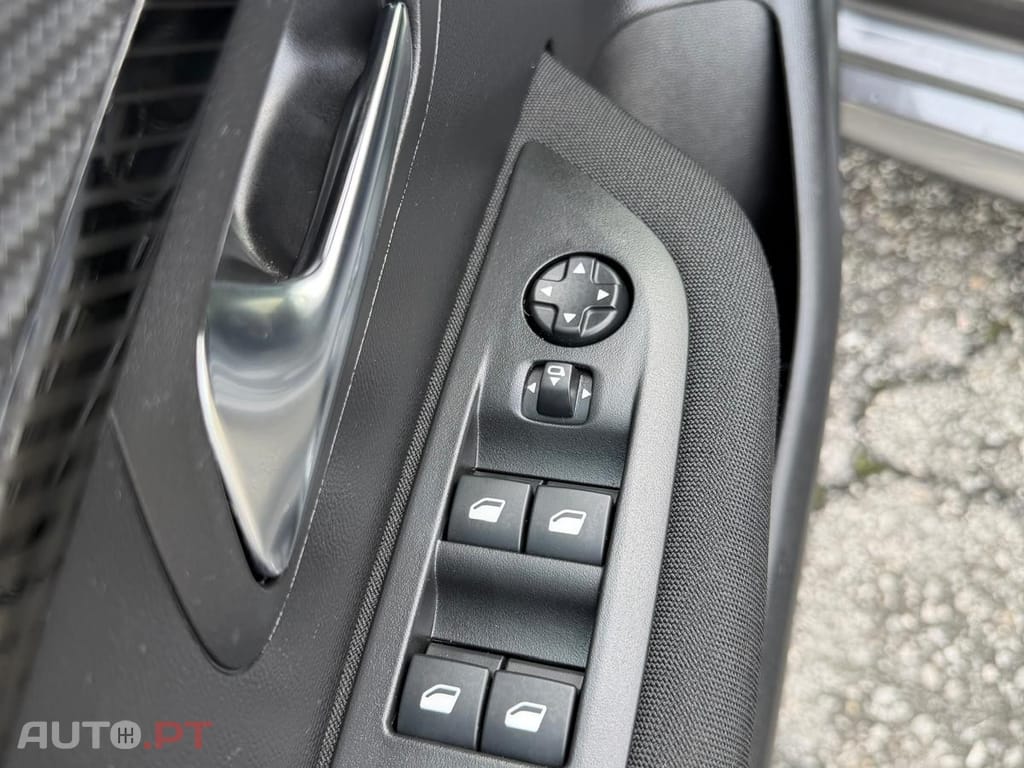 Peugeot 208 1.2 PureTech Allure