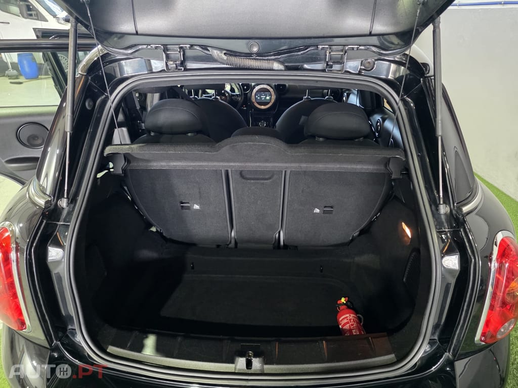 MINI Countryman One D