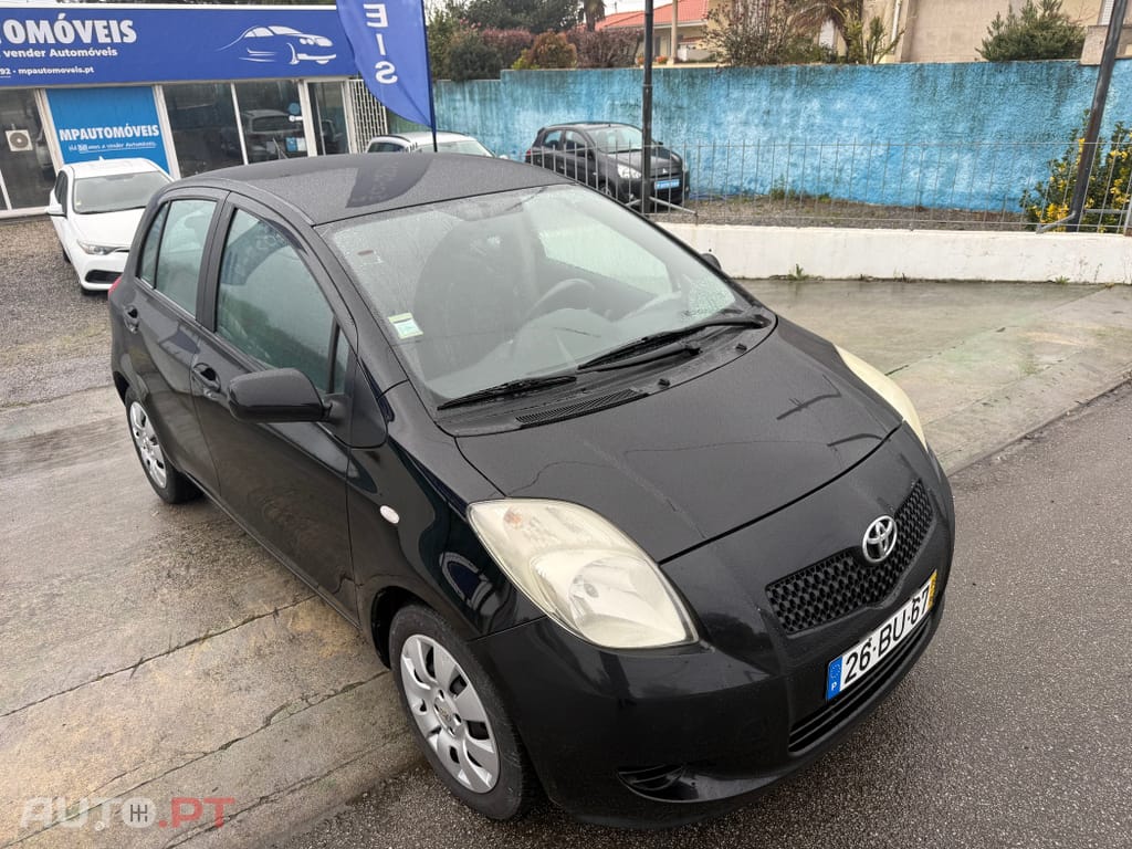 Toyota Yaris 1.0 Sol AC