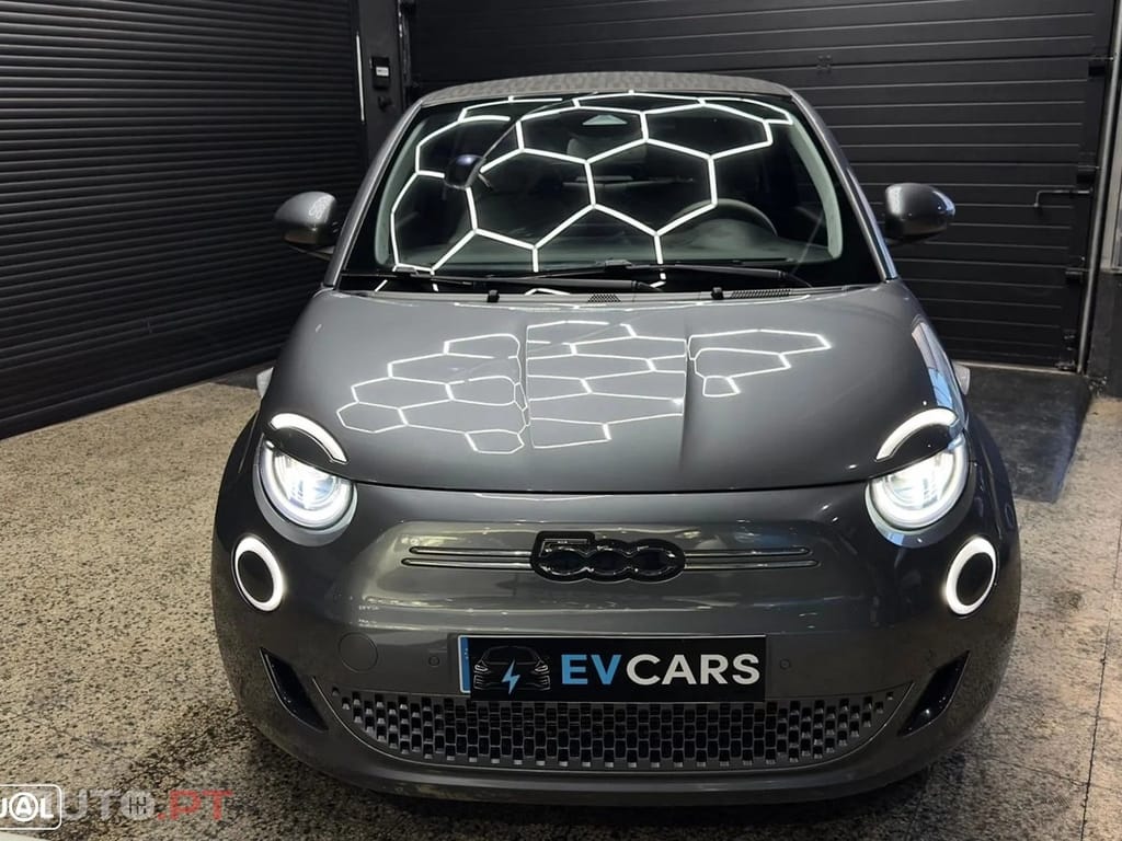 Fiat 500e La Prima