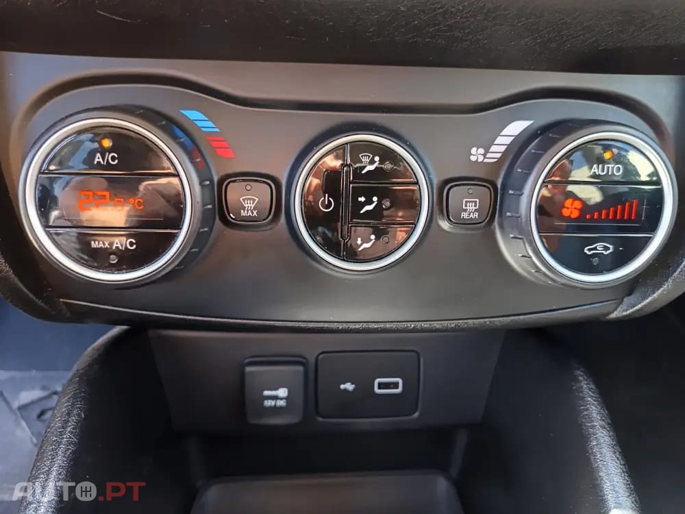 Fiat Tipo 1.3 M-Jet Sport — fotografia 27