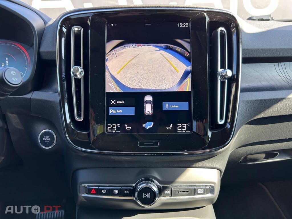 Volvo XC40 1.5 T4 PHEV Plus Dark