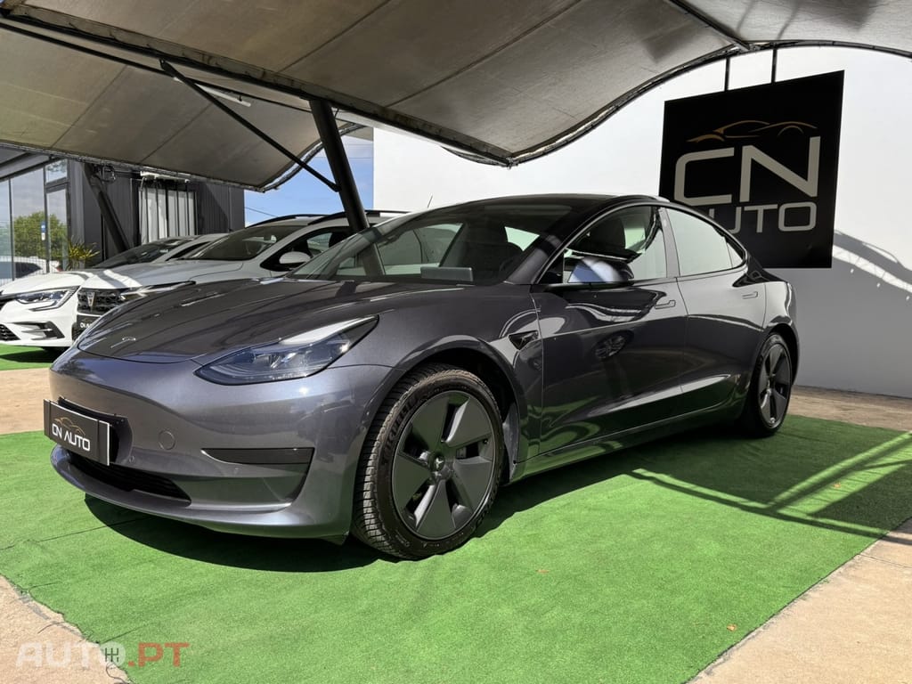 Tesla Model 3 Standard Range Plus RWD