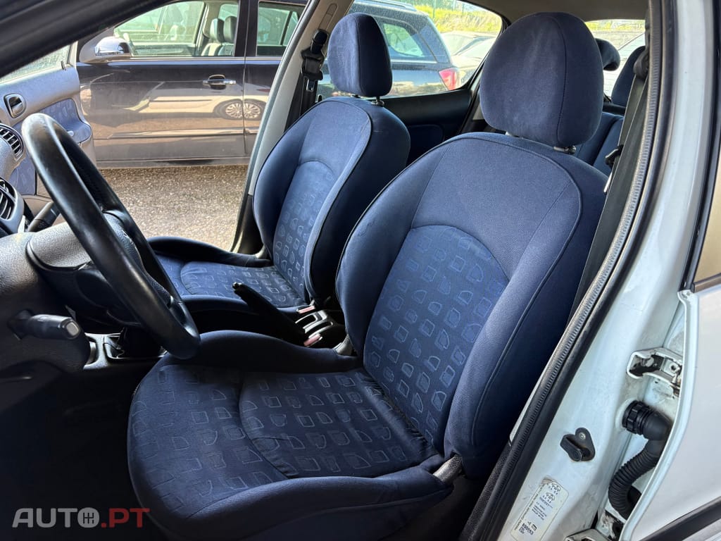 Peugeot 206 1.1 Color Line