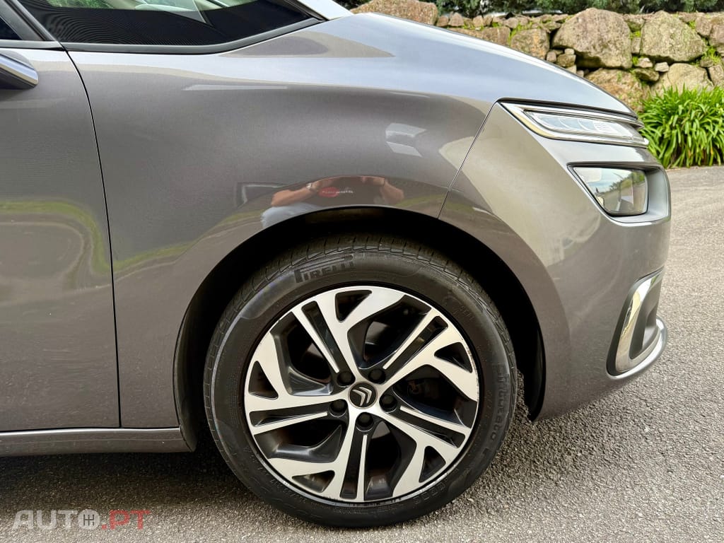 Citroen C4 SpaceTourer BlueHDi 130 Stop&Start EAT8 SHINE