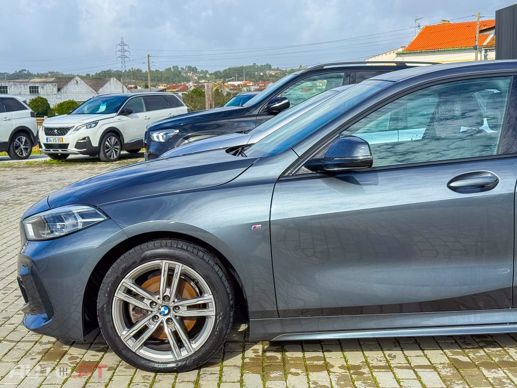 BMW 116 d Pack Desportivo M