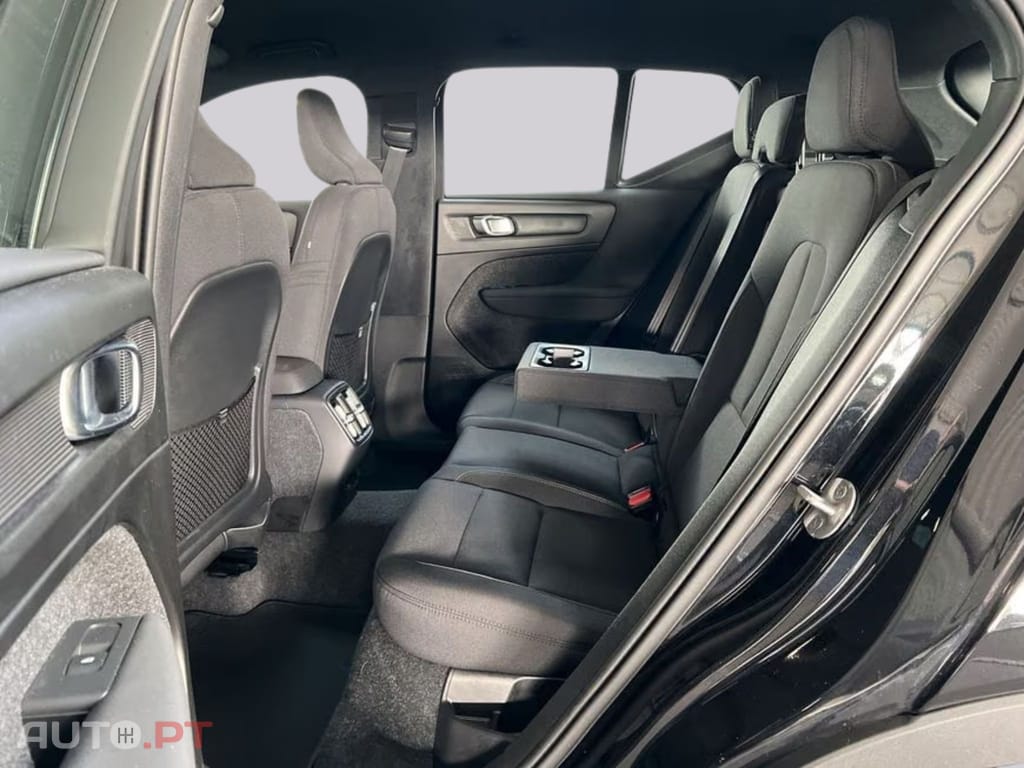 Volvo XC40 Recharge Twin-Motor Plus I.V.A DEDUTIVEL