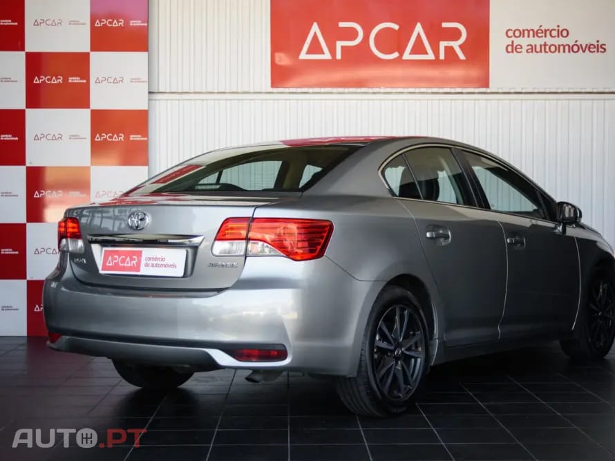 Toyota Avensis SD 2.0 D-4D Exclusive