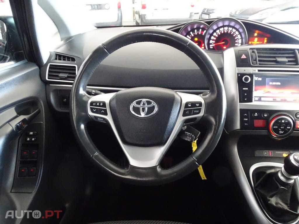 Toyota Verso 1.6 D-4D 5L S&S Executive