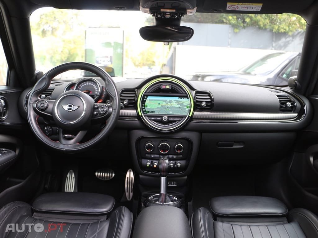 MINI Clubman Cooper SD Auto Desportiva — fotografia 15