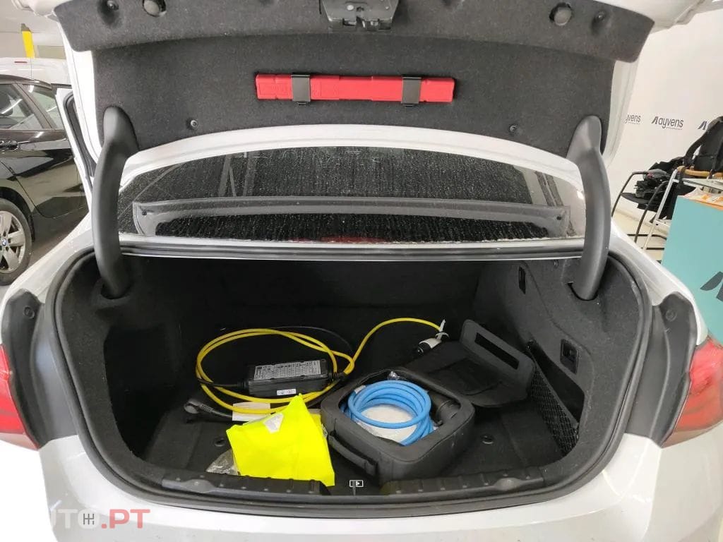 BMW 330 e iPerformance Line Sport