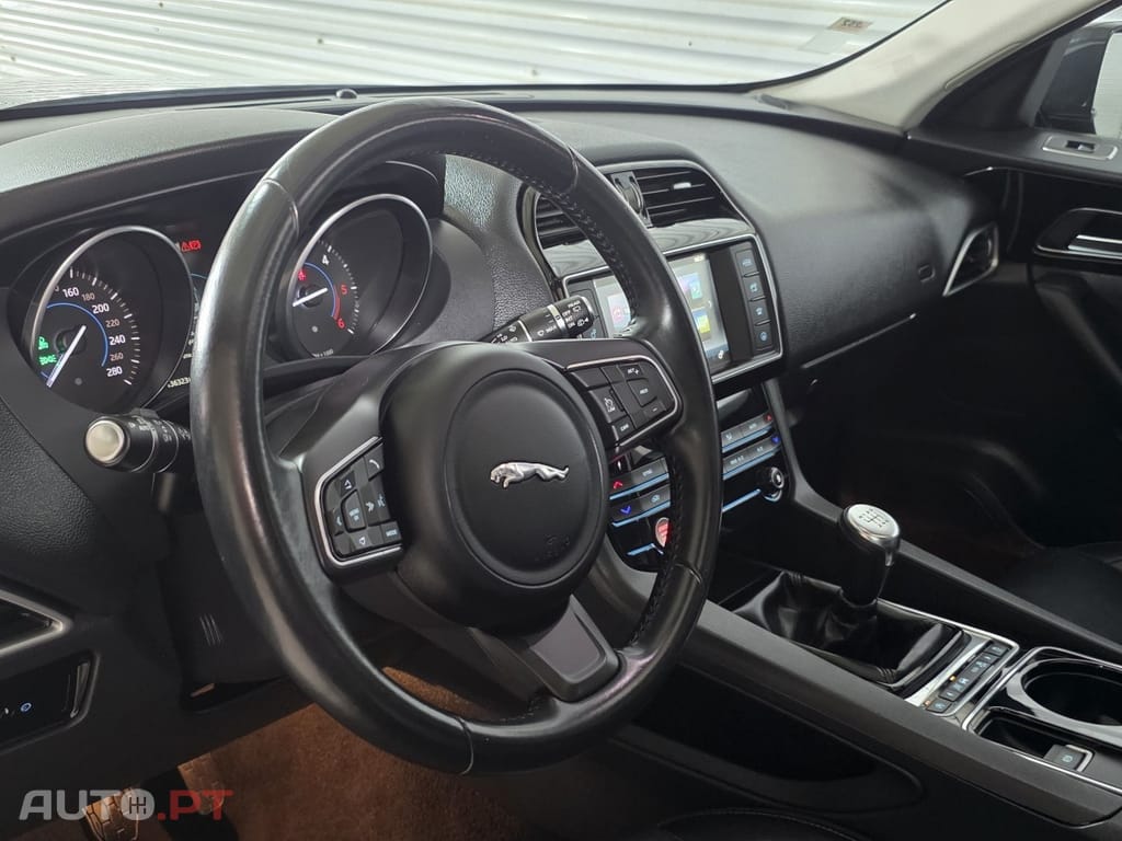 Jaguar F-Pace 2.0 i4D R-Sport