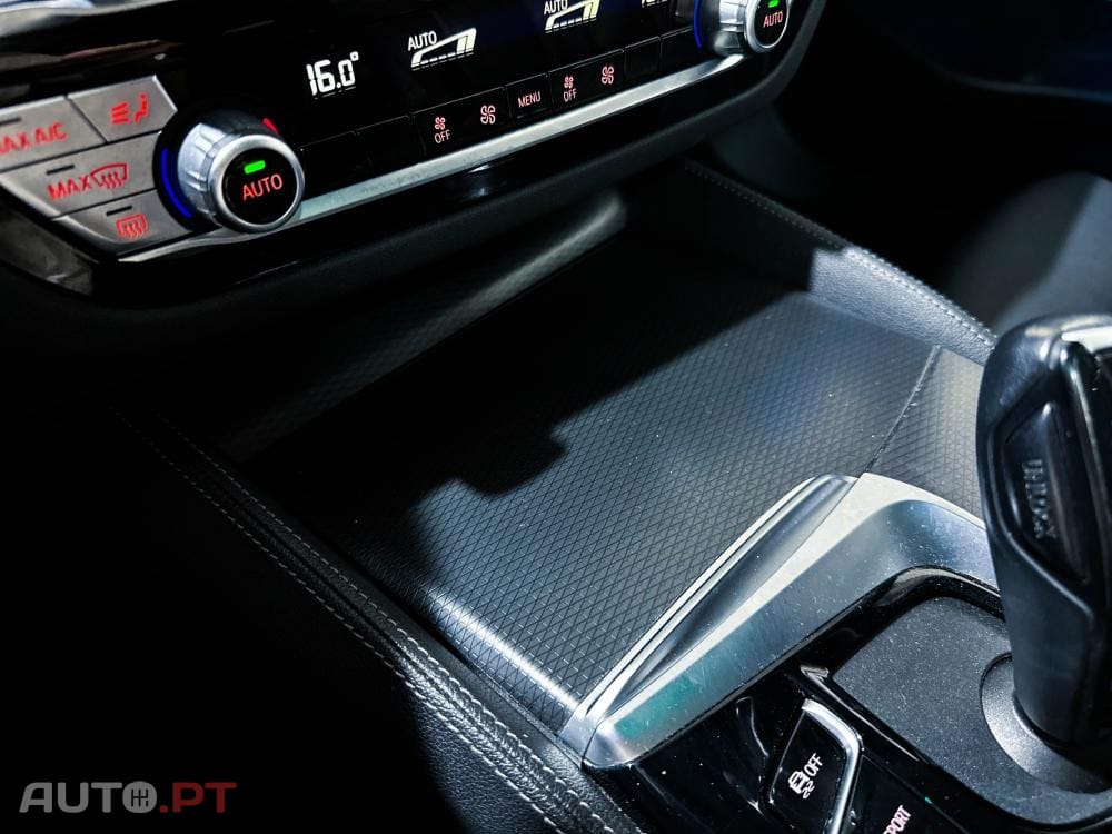 BMW 530 e Pack Desportivo M