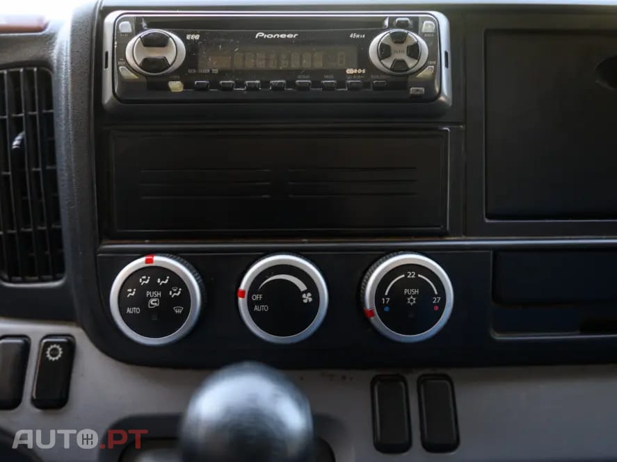 Mitsubishi Canter 3C13 c/ bascula