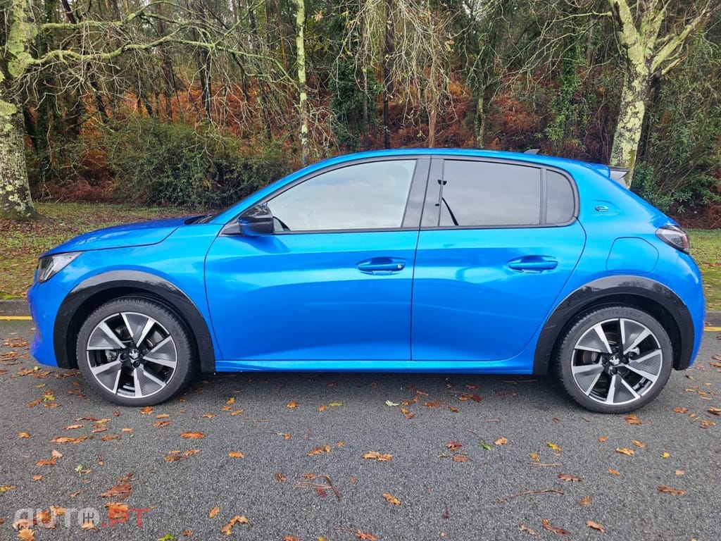 Peugeot E-208 50 kWh GT