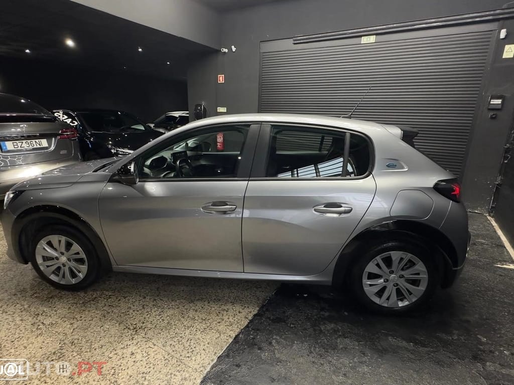 Peugeot E-208 50 kWh Active Pack