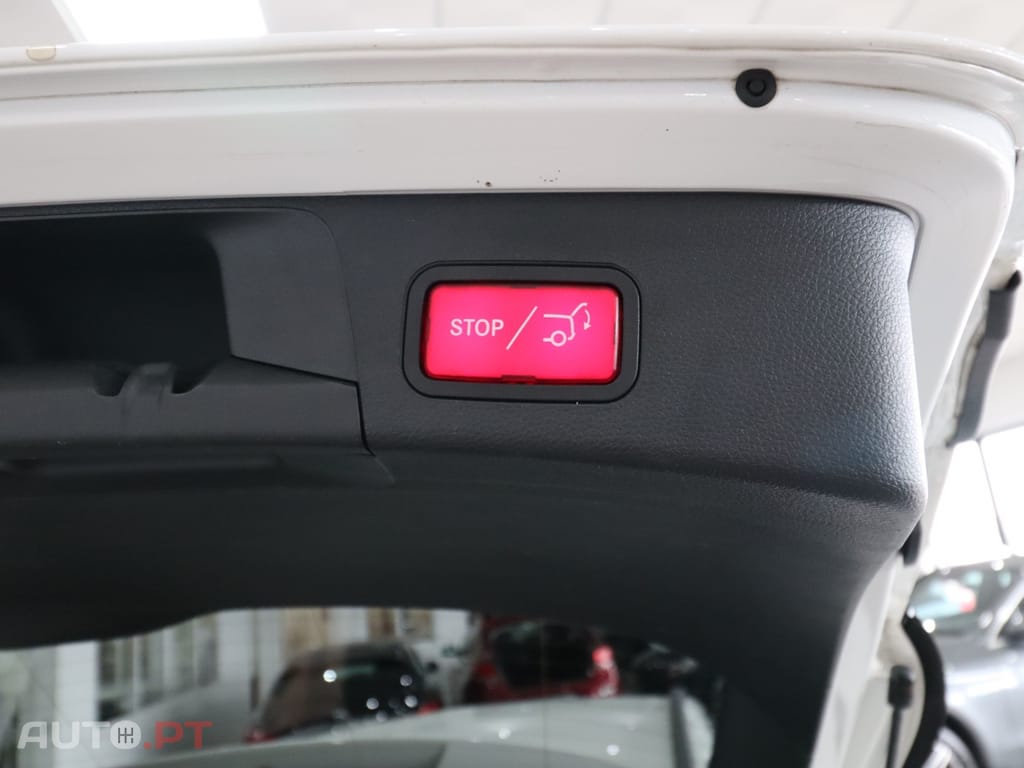 Mercedes-Benz C 300 de T 9G-TRONIC AMG Line