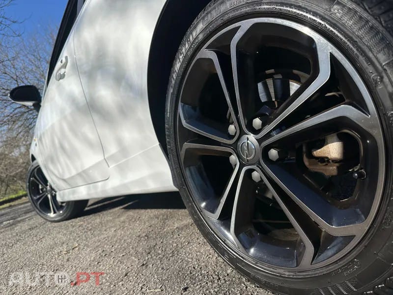 Opel Corsa 1.4 T GSi J18