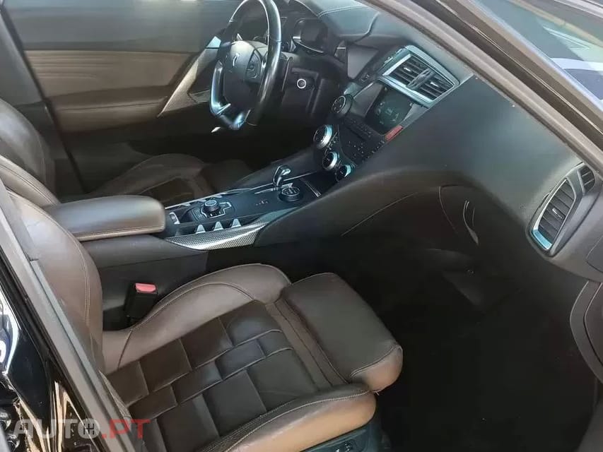 Citroen DS5 2.0 HDi Hybrid4 Sport Chic CMP6