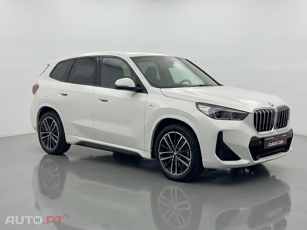 BMW iX1 xDrive30 Pack Desportivo M