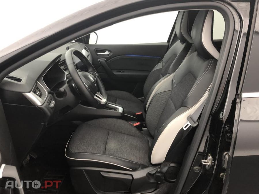 Renault Captur 1.3 Hybrid Techno EDC