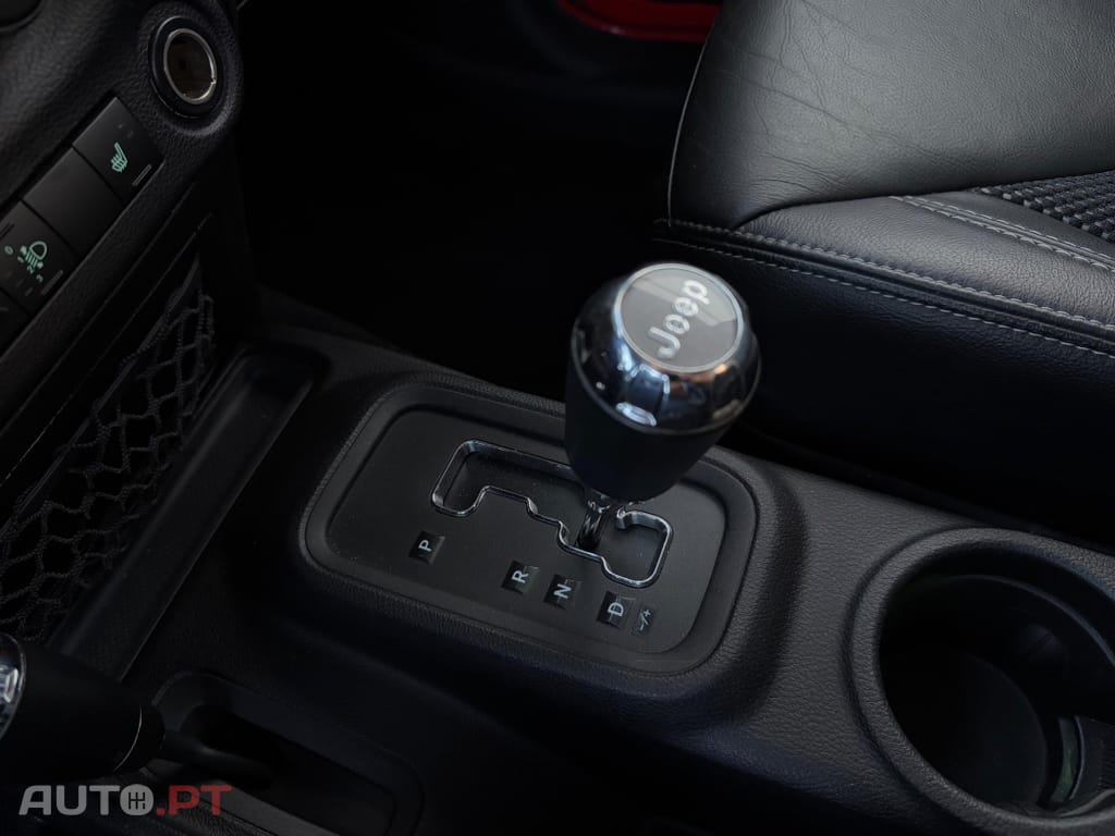 Jeep Wrangler Hard-Top 2.8 CRD Auto 75th Anniversary