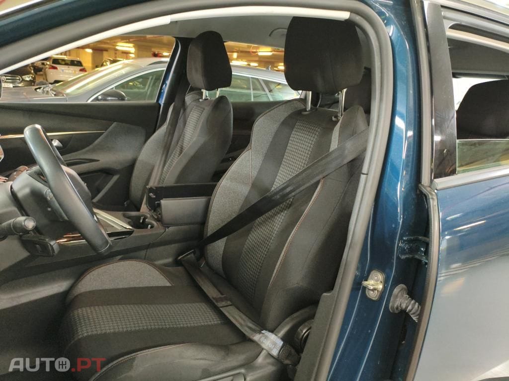 Peugeot 3008 1.5 BlueHDi Active Pack