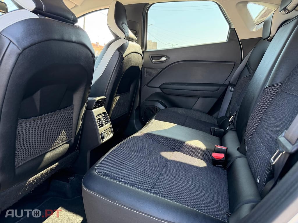 Renault Captur 1.0 TCe Techno Bi-Fuel