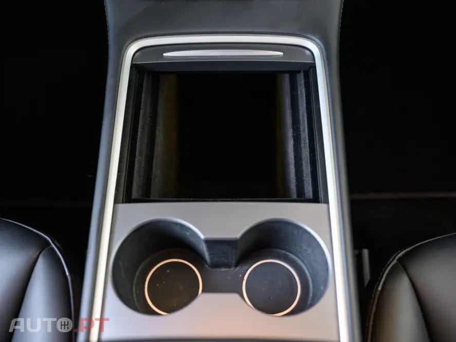 Tesla Model 3 Standard Range Plus RWD