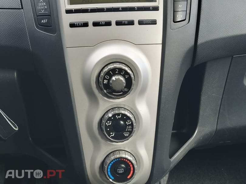 Toyota Yaris 1.0 VVT-i