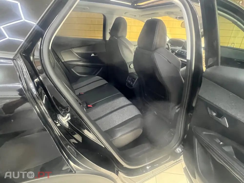 Peugeot 3008 1.5 BlueHDi GT Line J19 EAT8