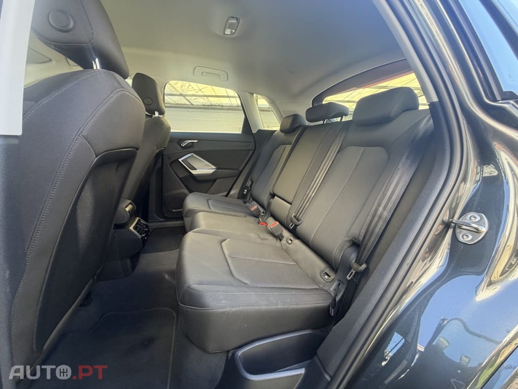 Audi Q3 45 TFSIe S line S tronic — fotografia 14