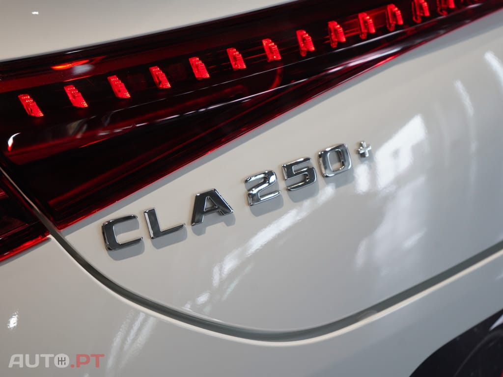 Mercedes-Benz CLA 250 com tecnologia EQ