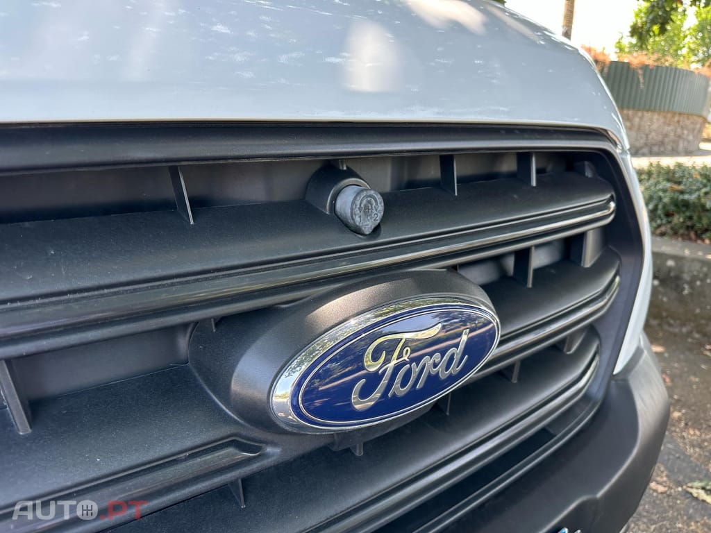 Ford Transit 350 L2 2.0 EcoBlue Skeletal Trend