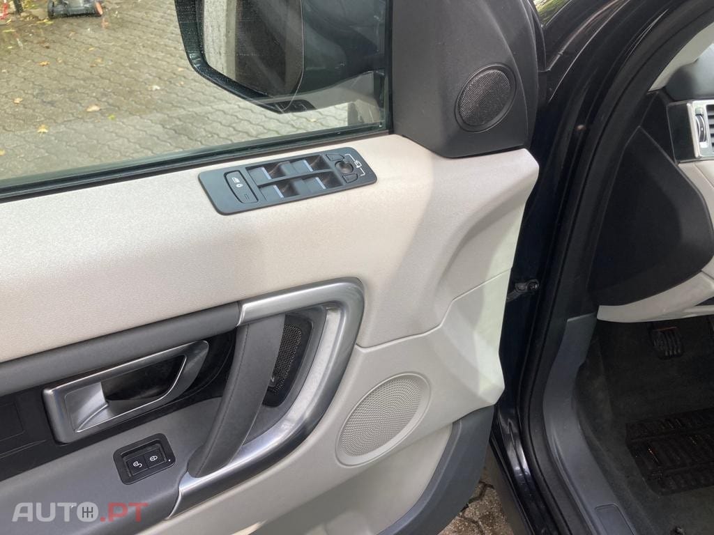 Land Rover Discovery Sport 2.0 TD4 SE 4WD