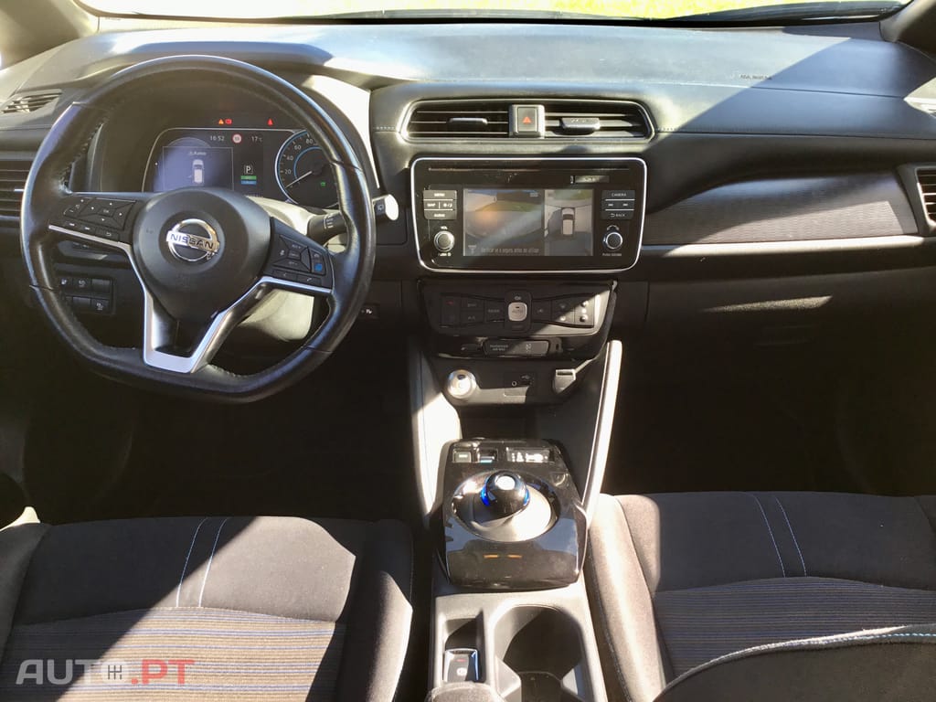 Nissan Leaf 40KwH N-Connecta