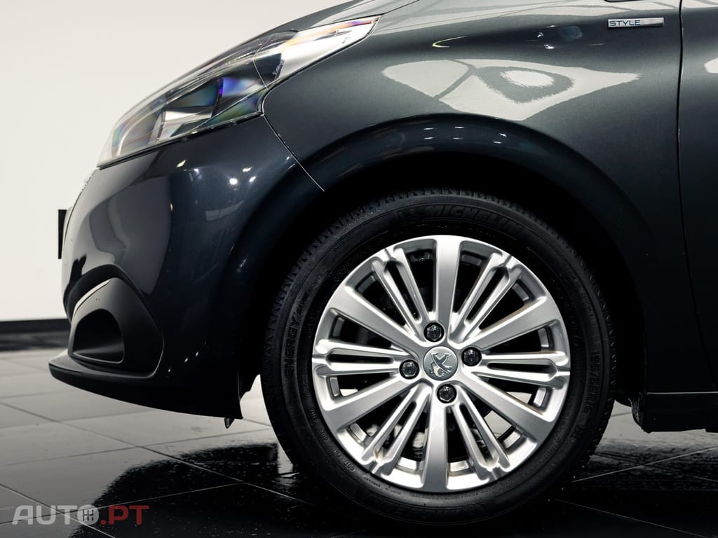 Peugeot 208 1.2 PureTech Allure