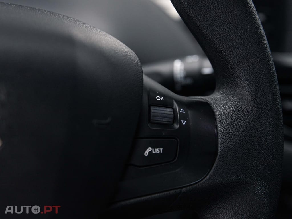 Peugeot 208 1.6 e-HDi Active