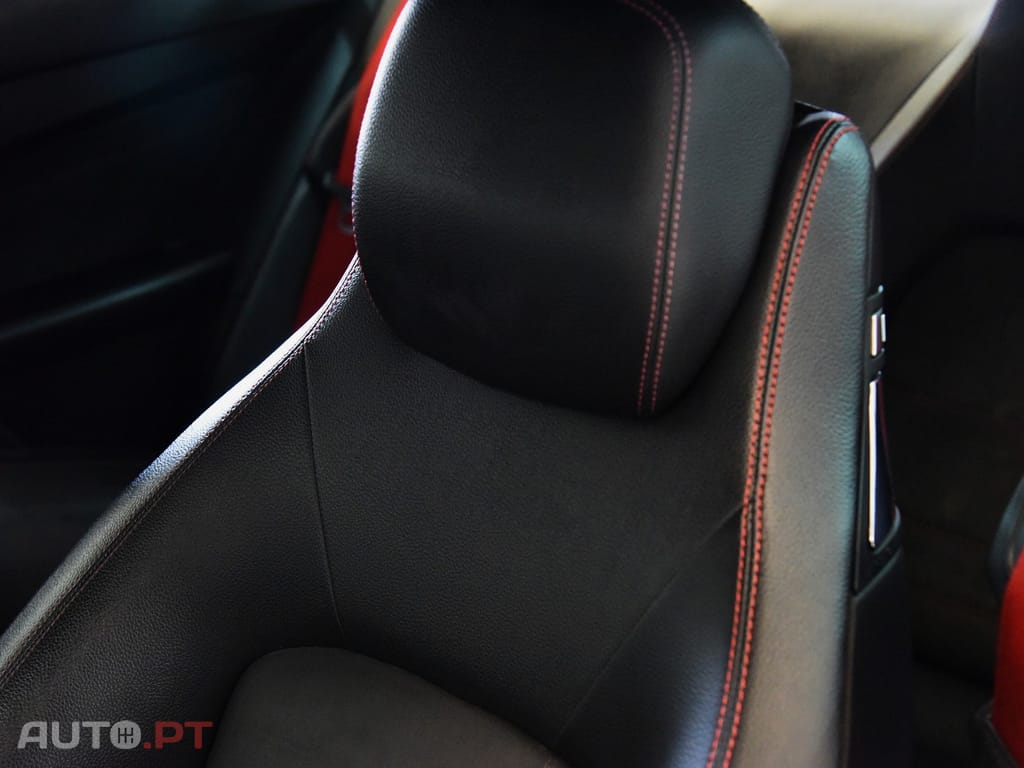 Mercedes-Benz E 250 CDI AMG COUPE