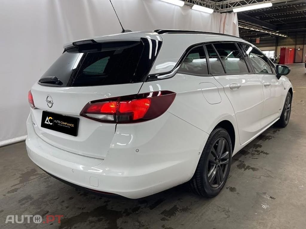 Opel Astra Sports Tourer Design
